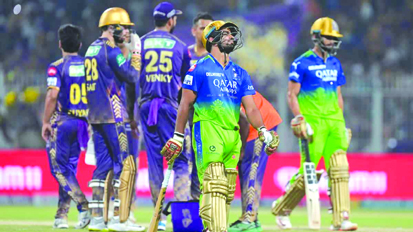 आरसीबी की लगातार छठी हार, रोमांचक मैच में एक रन से जीता केकेआर