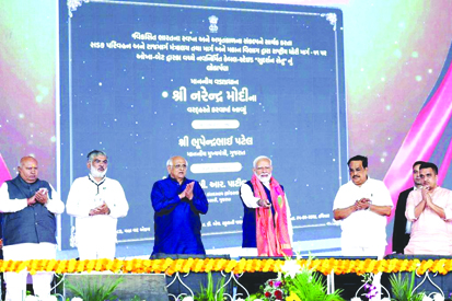 प्रधानमंत्री मोदी ने देश के पांच नए एम्स और 48 हजार करोड़ रुपए से अधिक की विभिन्न विकास परियोजनाओं का किया शुभारंभ