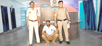 ट्रेलर चोरी मामले में कोतरा रोड पुलिस को मिली बड़ी सफलता, ट्रेलर चोरी के फरार मास्टरमाइंड को किया गिरफ्तार