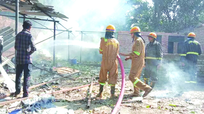बिजनौर में पटाखा फैक्ट्री में लगी आग, एक की मौत, पांच लोग गंभीर रूप से झुलसे