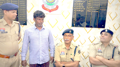 20 साल से फरार हत्या के दोषी फरार स्थायी वारंटी को चक्रधरनगर पुलिस ने पकड़ा