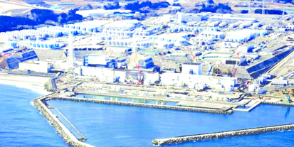 जापान ने विरोध के बावजूद फुकुशिमा परमाणु संयंत्र के दूषित जल को प्रशांत महासागर में छोडऩा शुरू किया