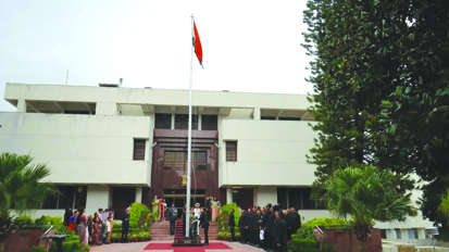 पाकिस्तान ने भी भारतीय राजनयिक को 24 घंटे में देश छोडऩे को कहा