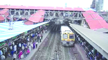 बड़ी साजिश नाकाम, मुंबई से सटे कल्याण रेलवे स्टेशन के पास 54 डेटोनेटर मिलने से हडक़ंप; बम स्क्वायड मौके पर