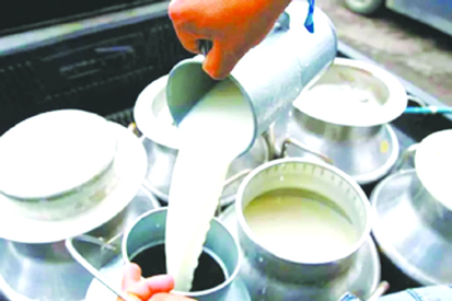 भारत का दूध उत्पादन 2023-24 में 4 प्रतिशत बढ़ा, 239 मिलियन टन के हुआ पार